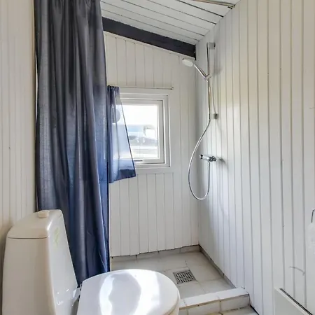 Scarlett - 300m From The Sea By Interhome *